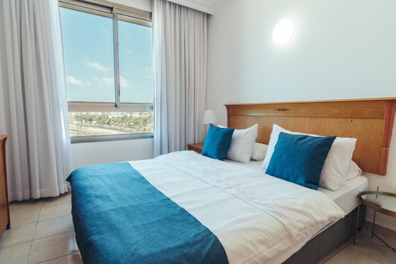 Almog Beach Apartments מגדלי חוף הכרמל חיפה Eksteriør bilde