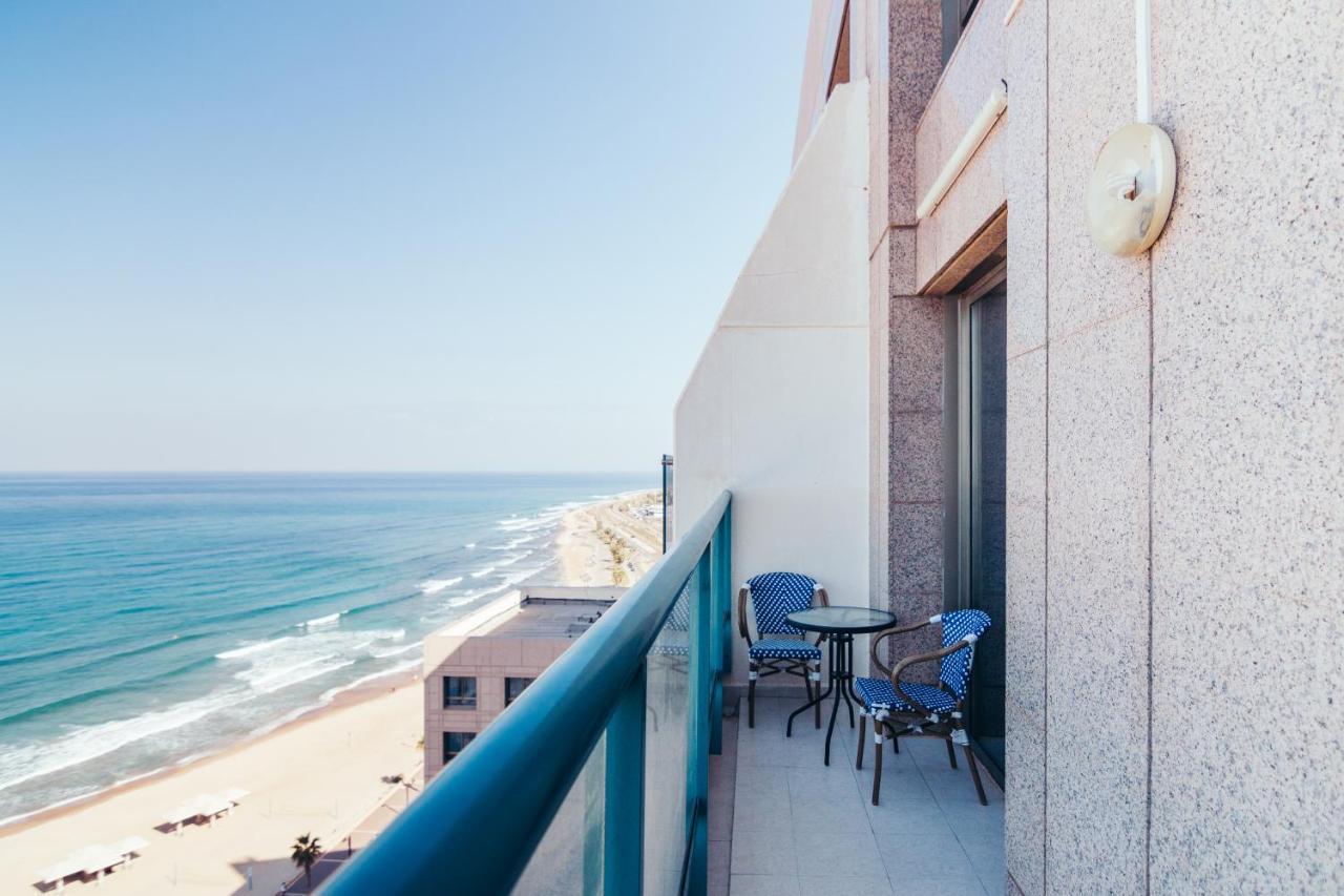 Almog Beach Apartments מגדלי חוף הכרמל חיפה Eksteriør bilde