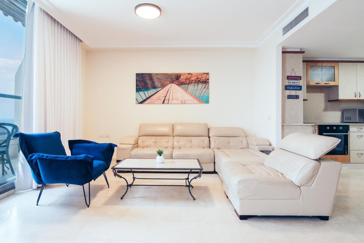 Almog Beach Apartments מגדלי חוף הכרמל חיפה Eksteriør bilde