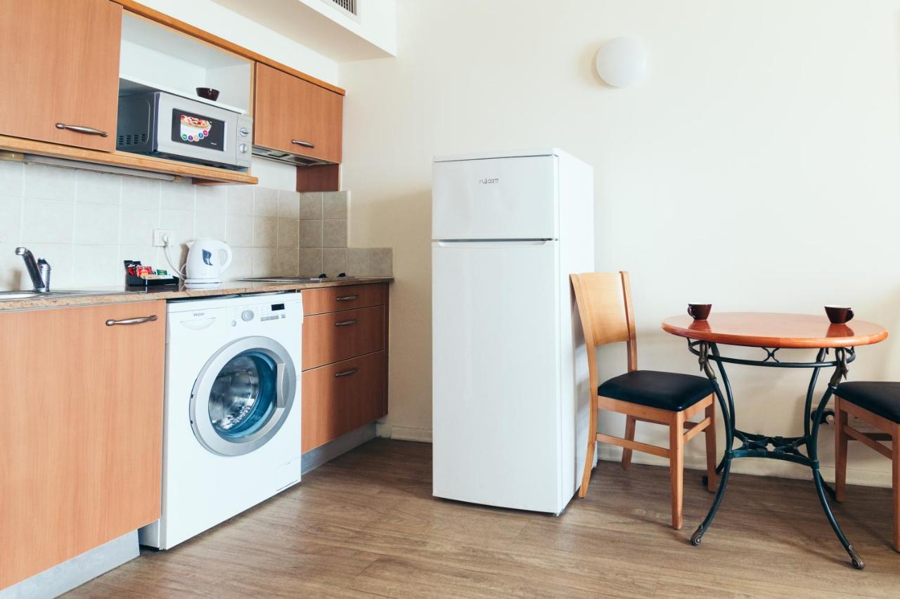 Almog Beach Apartments מגדלי חוף הכרמל חיפה Eksteriør bilde