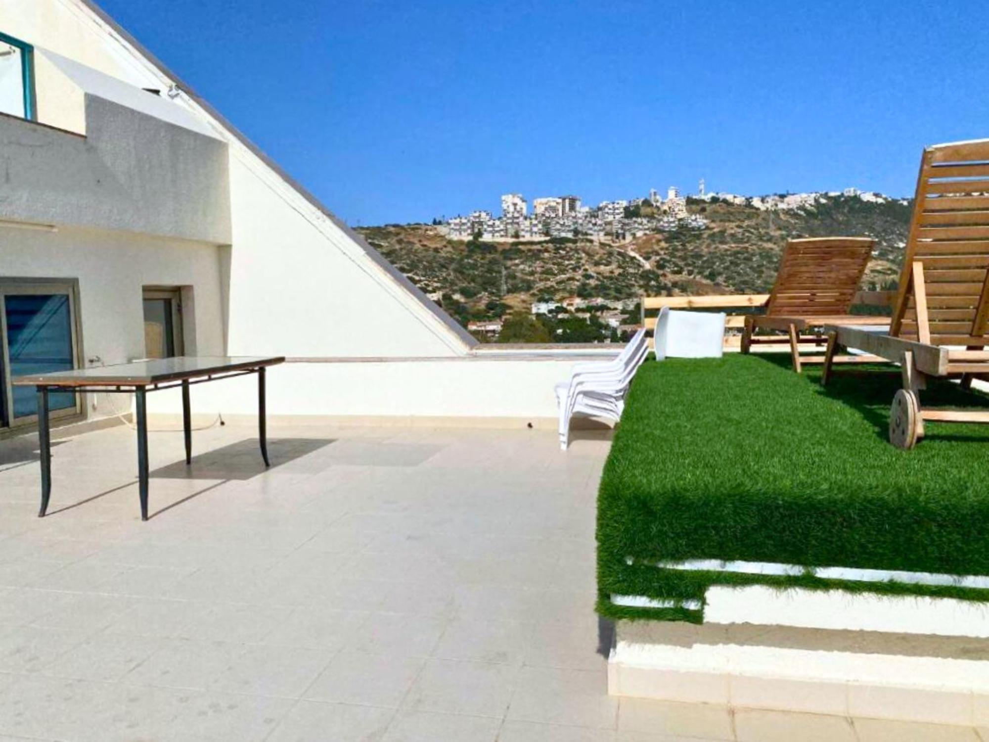Almog Beach Apartments מגדלי חוף הכרמל חיפה Eksteriør bilde