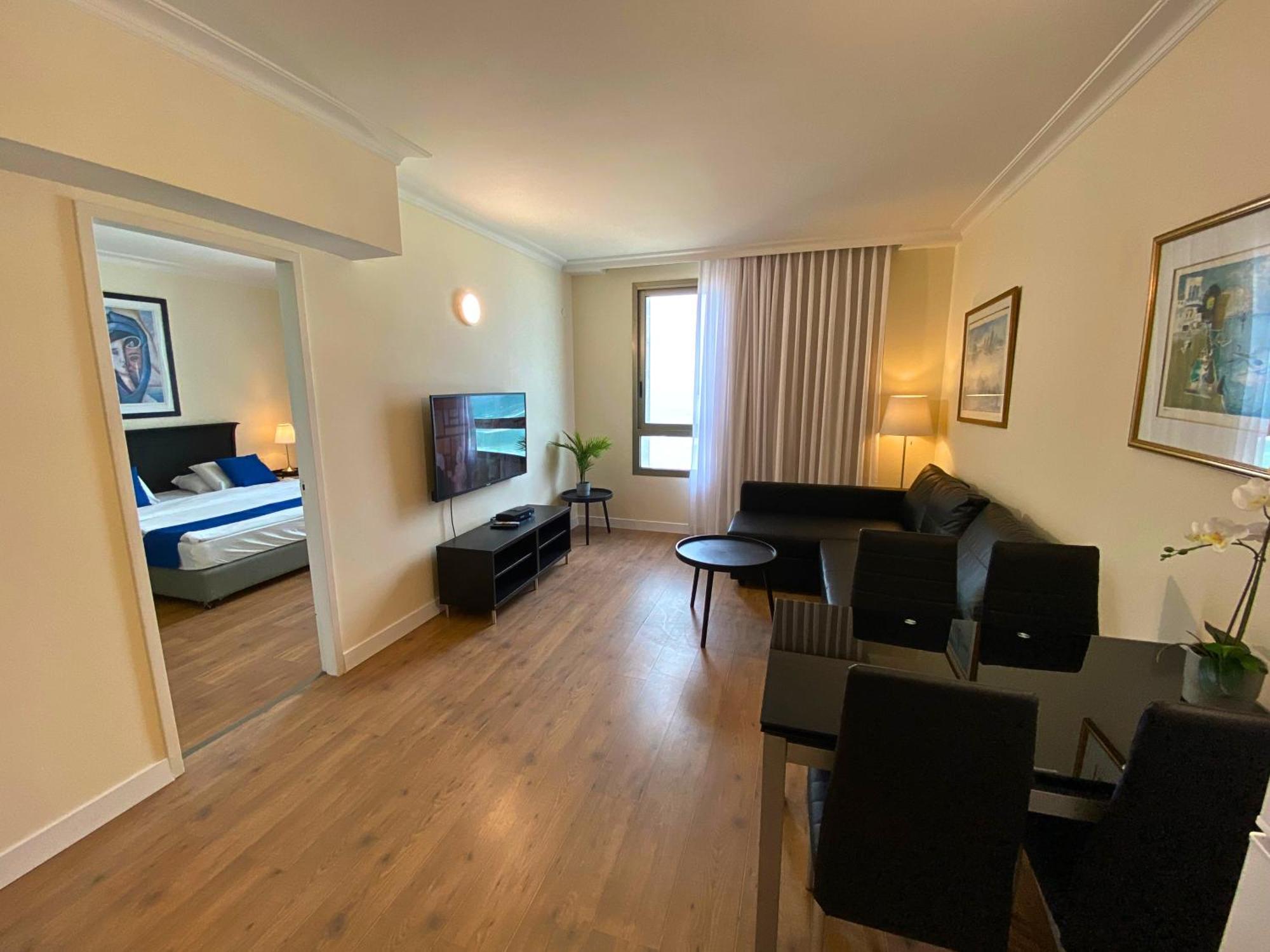 Almog Beach Apartments מגדלי חוף הכרמל חיפה Eksteriør bilde