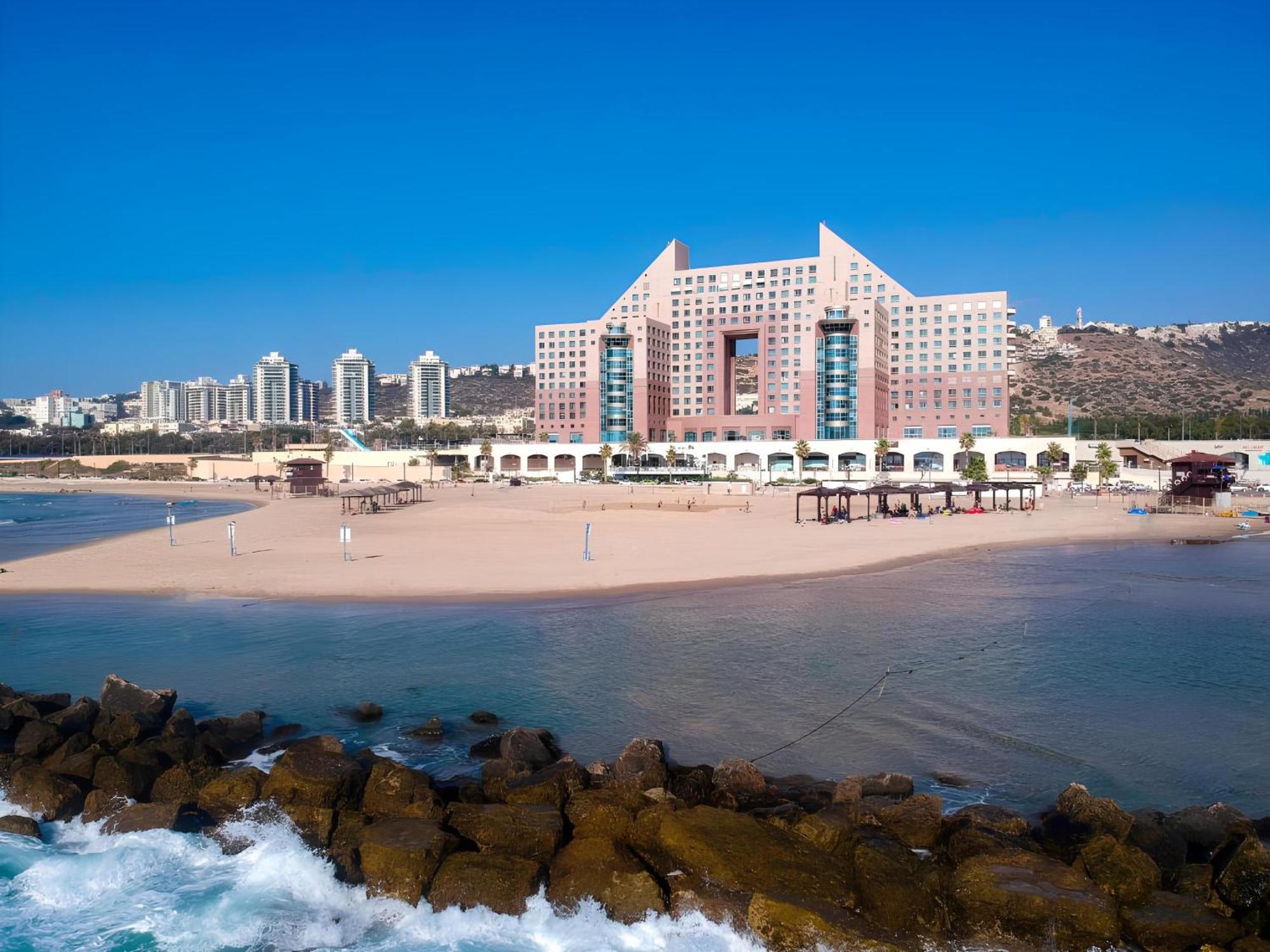 Almog Beach Apartments מגדלי חוף הכרמל חיפה Eksteriør bilde